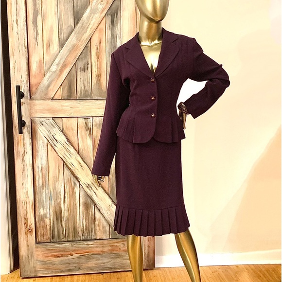 Danny & Nicole Dark Purple Skirt Suit Size 14 - Picture 9 of 16